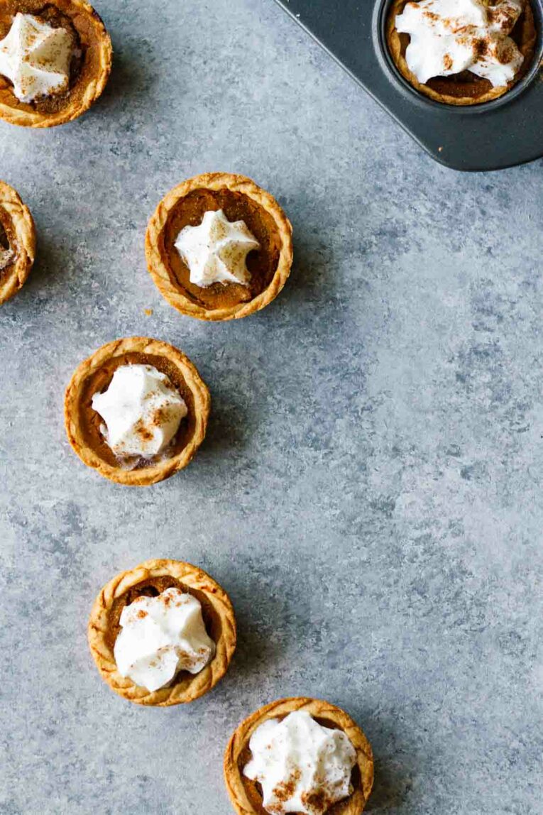 Healthy Holiday Side Dishes, Appetizers, and Desserts: Mini Pumpkin Pies! Healthy, easy to make, and perfect for fall!