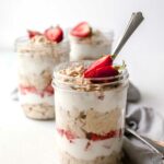 Strawberries & Cream Overnight Oats! (Gluten Free)