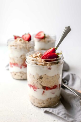 Strawberries & Cream Overnight Oats! (Gluten Free)
