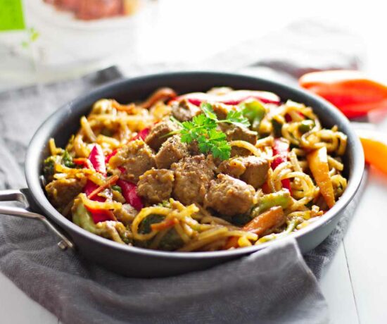 Gardein Sweet & Sour Porkless Bites Stir-Fry!