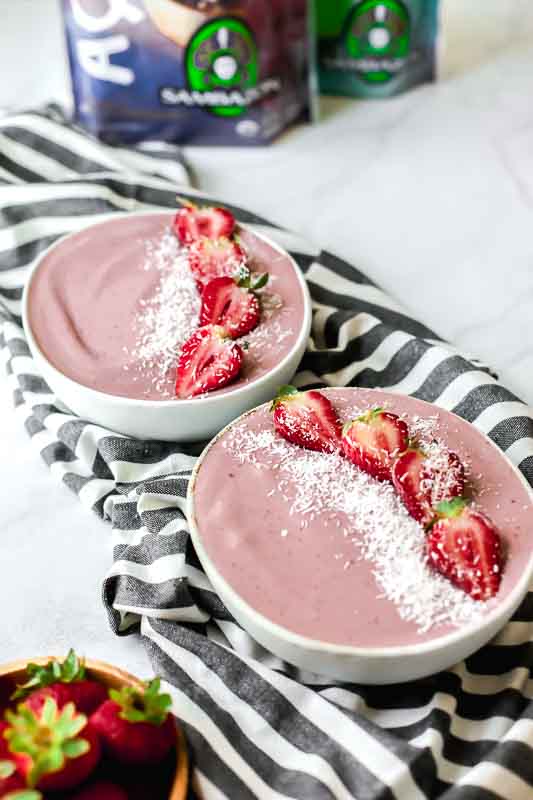 Strawberry Acai Smoothie Bowl made with Sambazon packs!