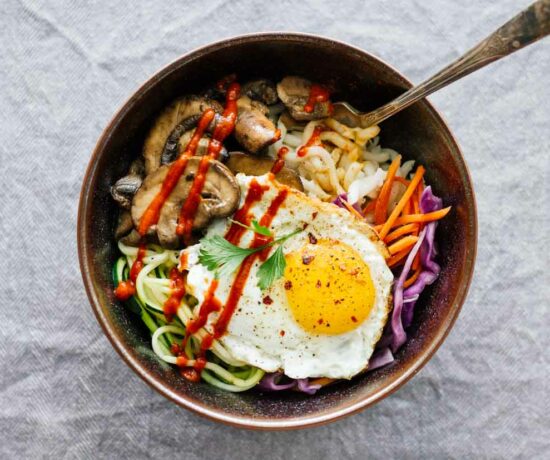 Vegetarian Spicy Korean Bibimbap Bowls!