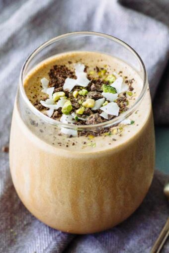 Creamy Mocha Coffee Smoothie! YUM!