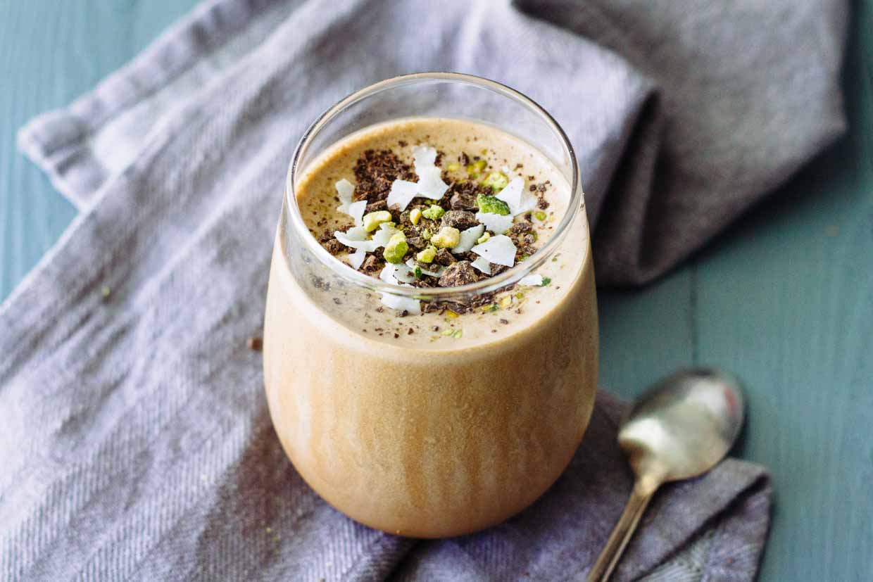 Creamy Mocha Coffee Smoothie! YUM!