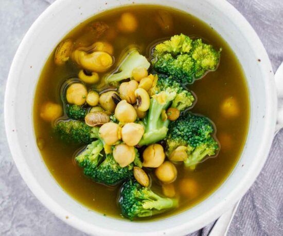 Lentil Turmeric Detox Soup! Vegan, Vegetarian, and Gluten Free!