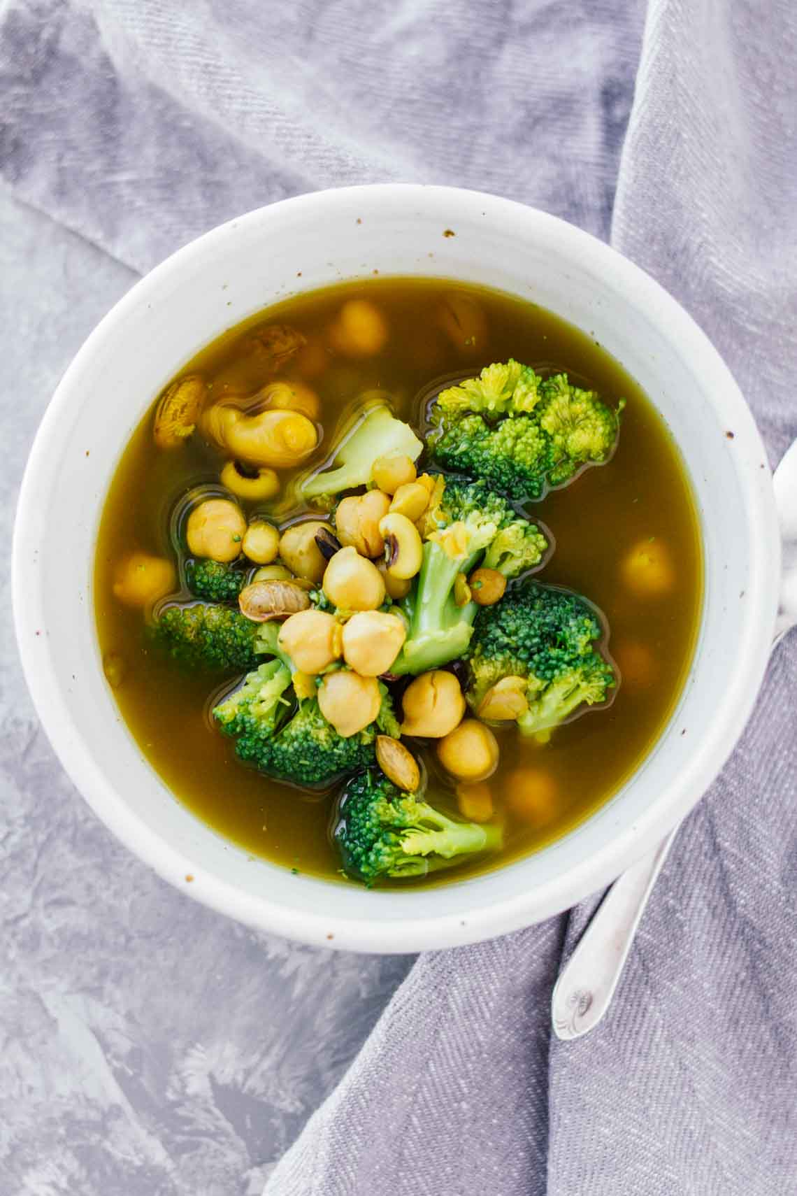 Lentil Turmeric Detox Soup! Vegan, Vegetarian, and Gluten Free!