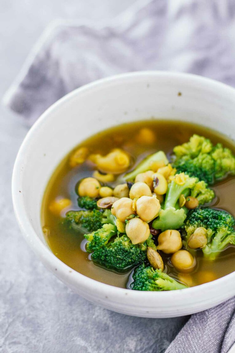Lentil Turmeric Detox Soup! Vegan, Vegetarian, and Gluten Free!