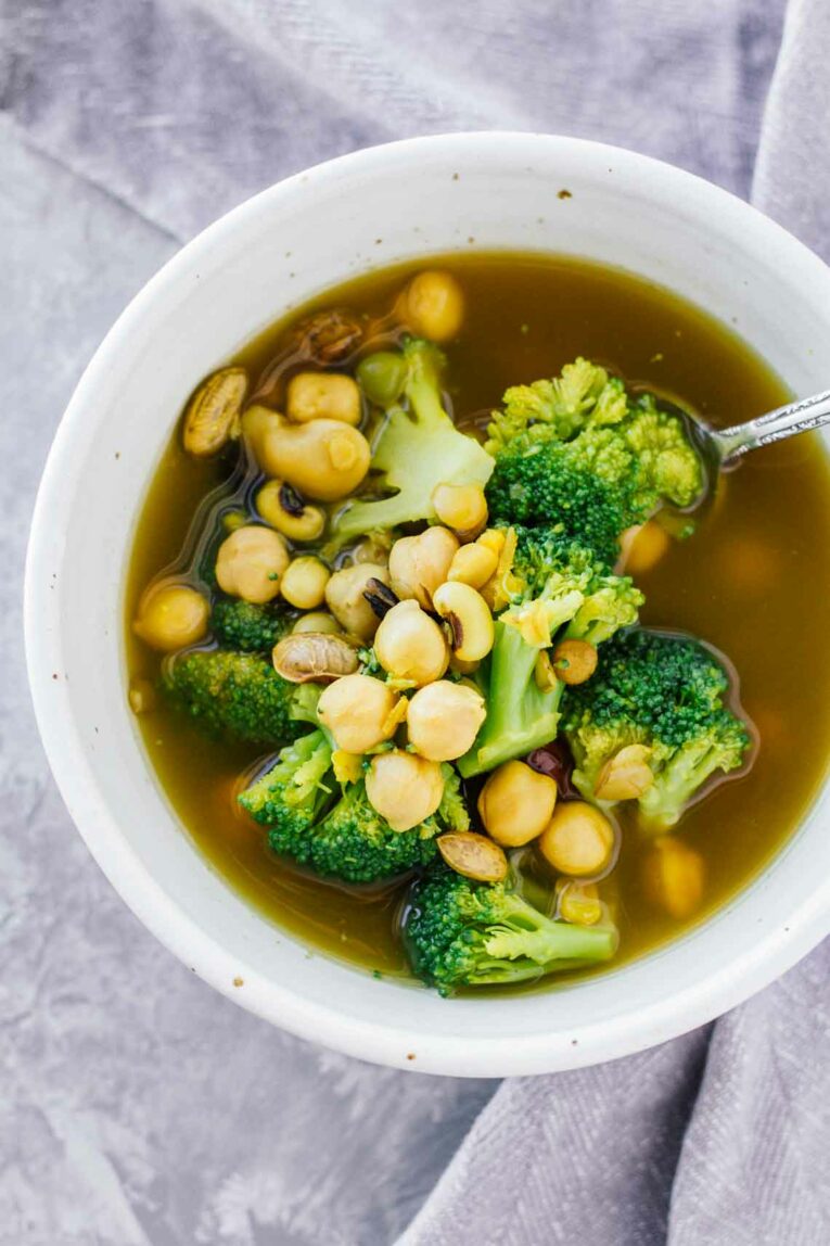 Lentil Turmeric Detox Soup! Vegan, Vegetarian, and Gluten Free!