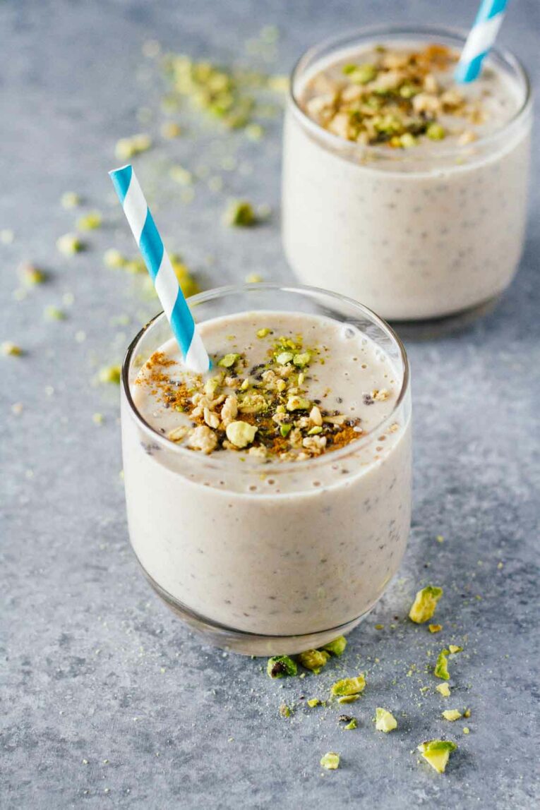 Banana Cashew Butter Chia Seed Smoothie! Vegan, vegetarian, gluten free, refined sugar free, 5 minutes. SO good!