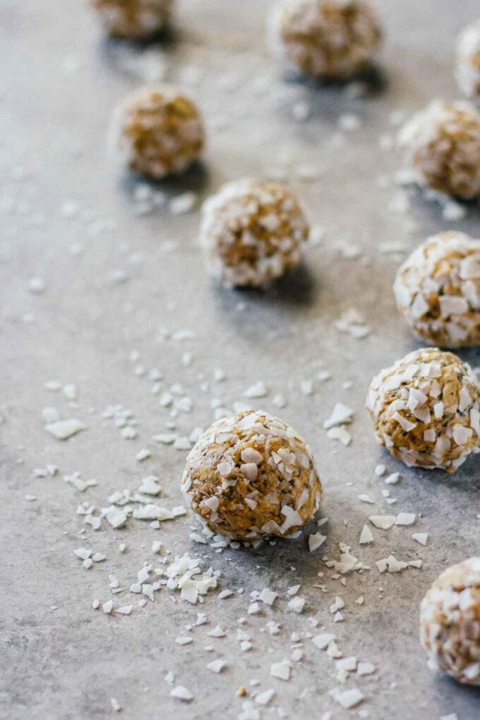 EASY Cinnamon Crunch Protein Bites! Super easy to make, 10 minutes, and loaded with protein. Delicious!