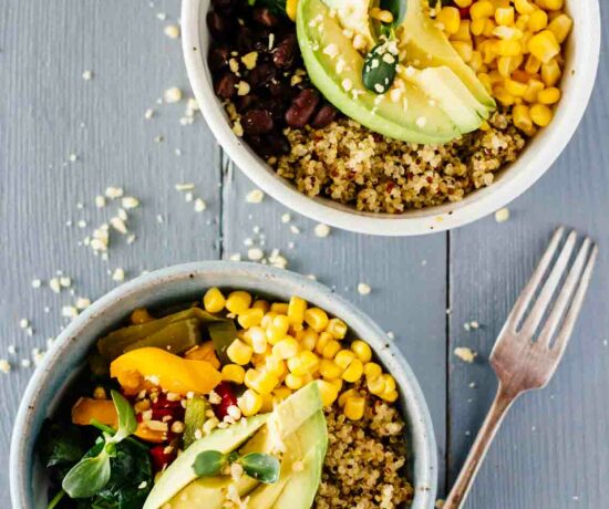 Vegan Meal-Prep Black Bean Quinoa Bowls! Vegan, vegetarian, gluten-free, and super easy to make!