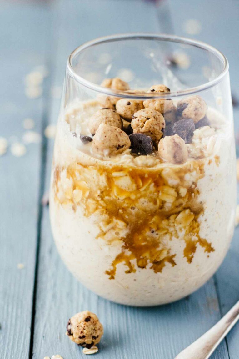Chocolate Chip Cookie Dough Overnight Oats! Gluten-free and SO easy!