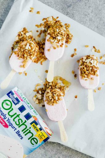 Strawberry Frozen Breakfast Yogurt Bars!