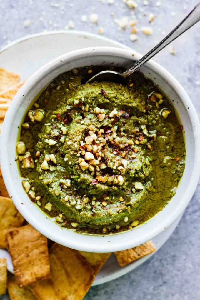 5-Minute Green Hummus! So good and easy to make!