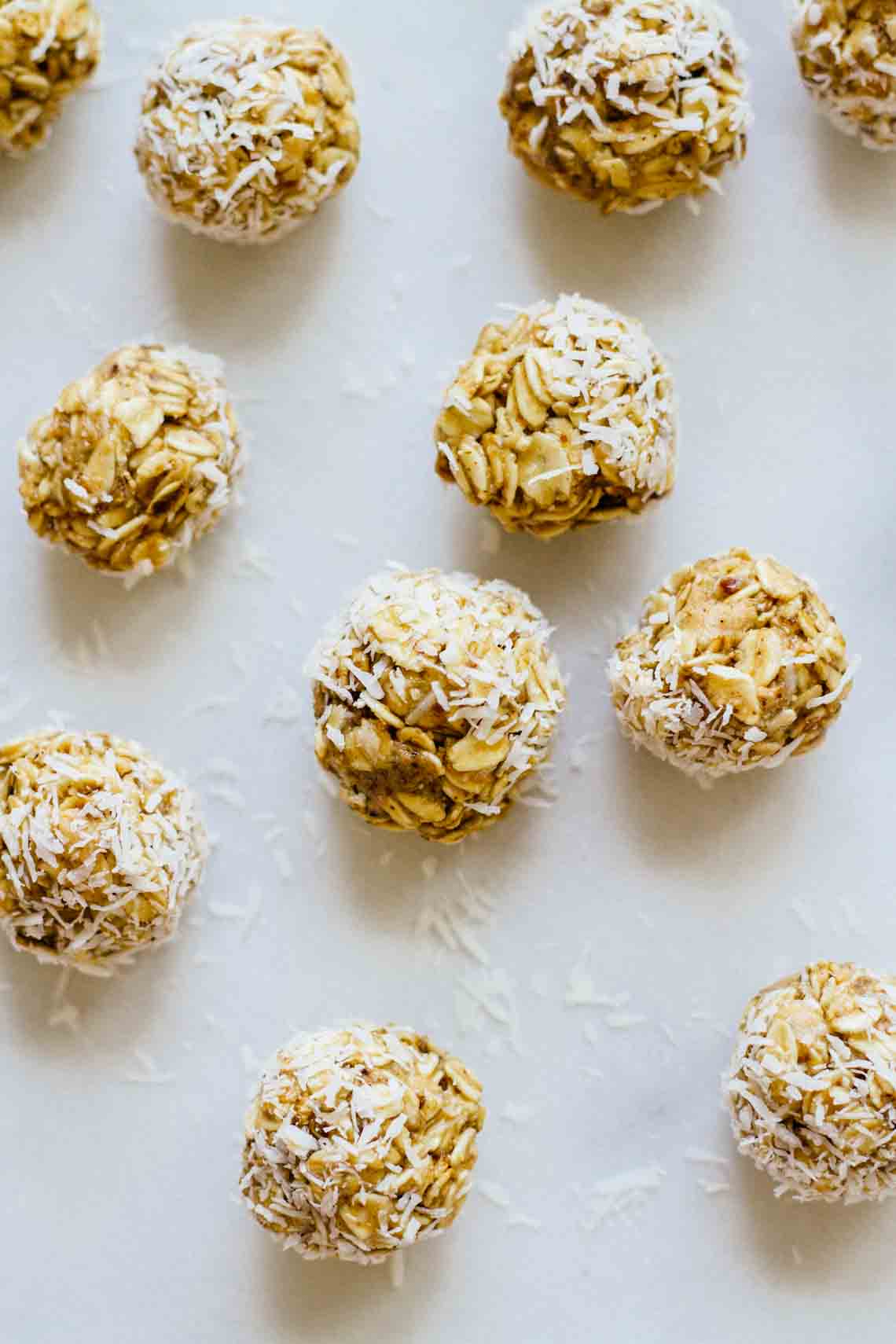Honey Oatmeal No-Bake Energy Bites!
