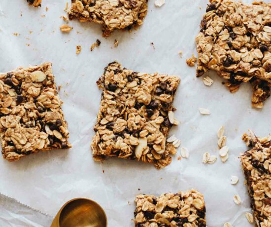 The BEST Baked Oatmeal Breakfast Bars - so yummy!