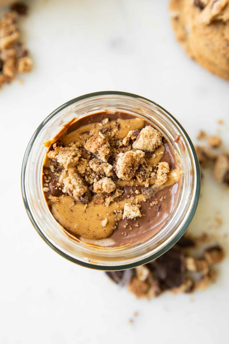 Peanut Butter Cookie Overnight Oats - vegetarian and gluten free!