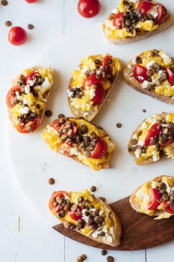 Tomato & Lentil Breakfast Bruschetta by Jar Of Lemons!