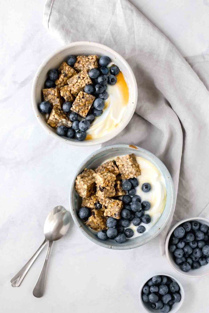 Blueberry & Yogurt Breakfast Bowls by Jar Of Lemons! SO delicious!