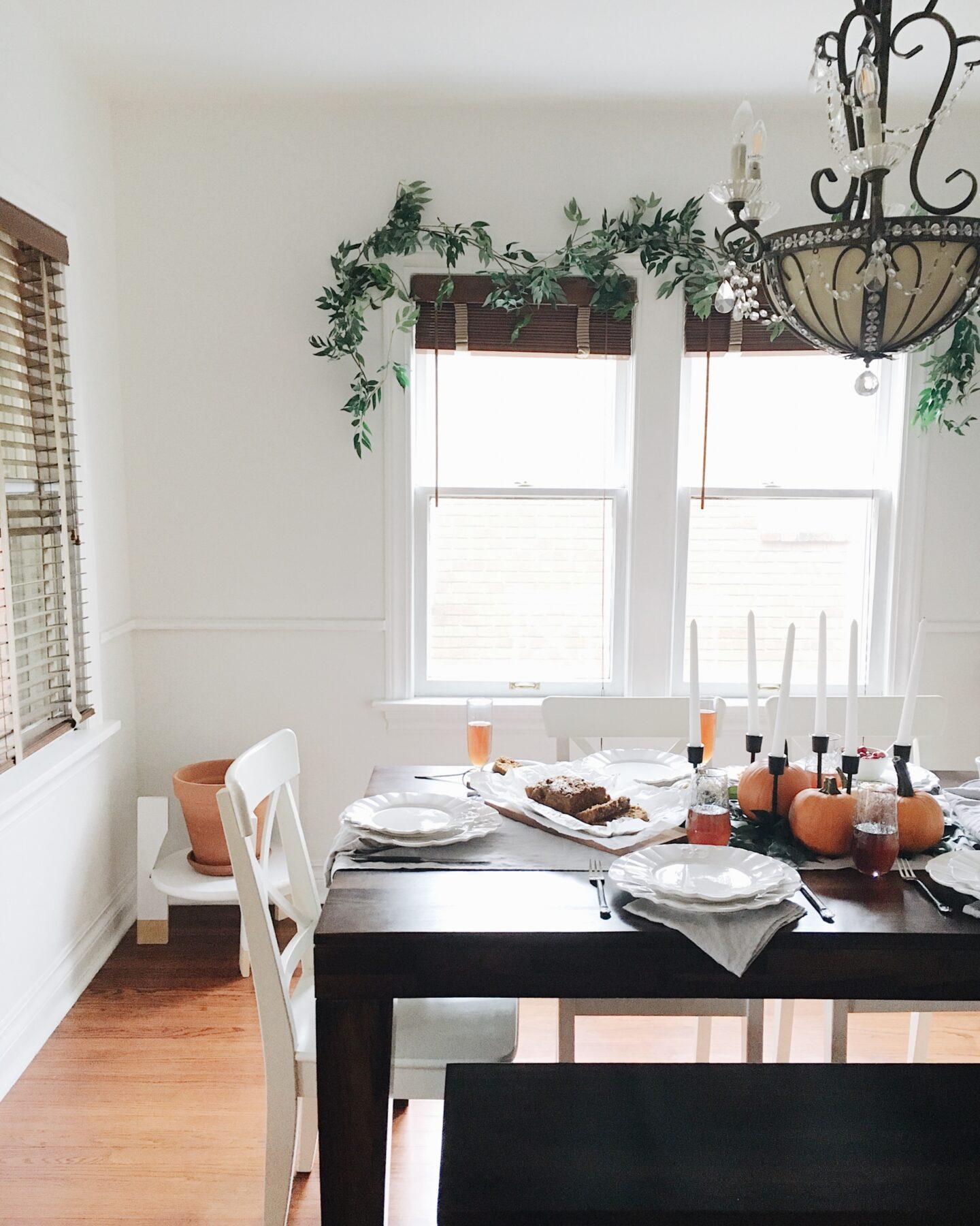 Dining room with fall theme