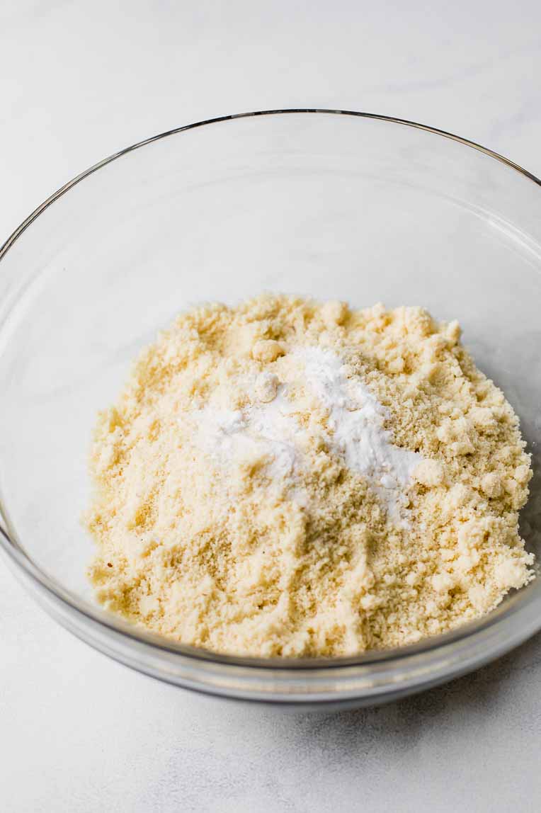 Almond flour, salt, and baking soda in a mixing bowl.