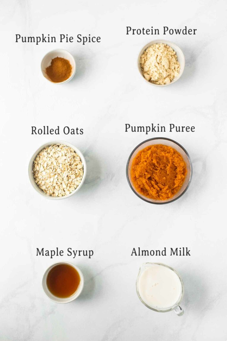 Ingredients for pumpkin pie overnight oats.