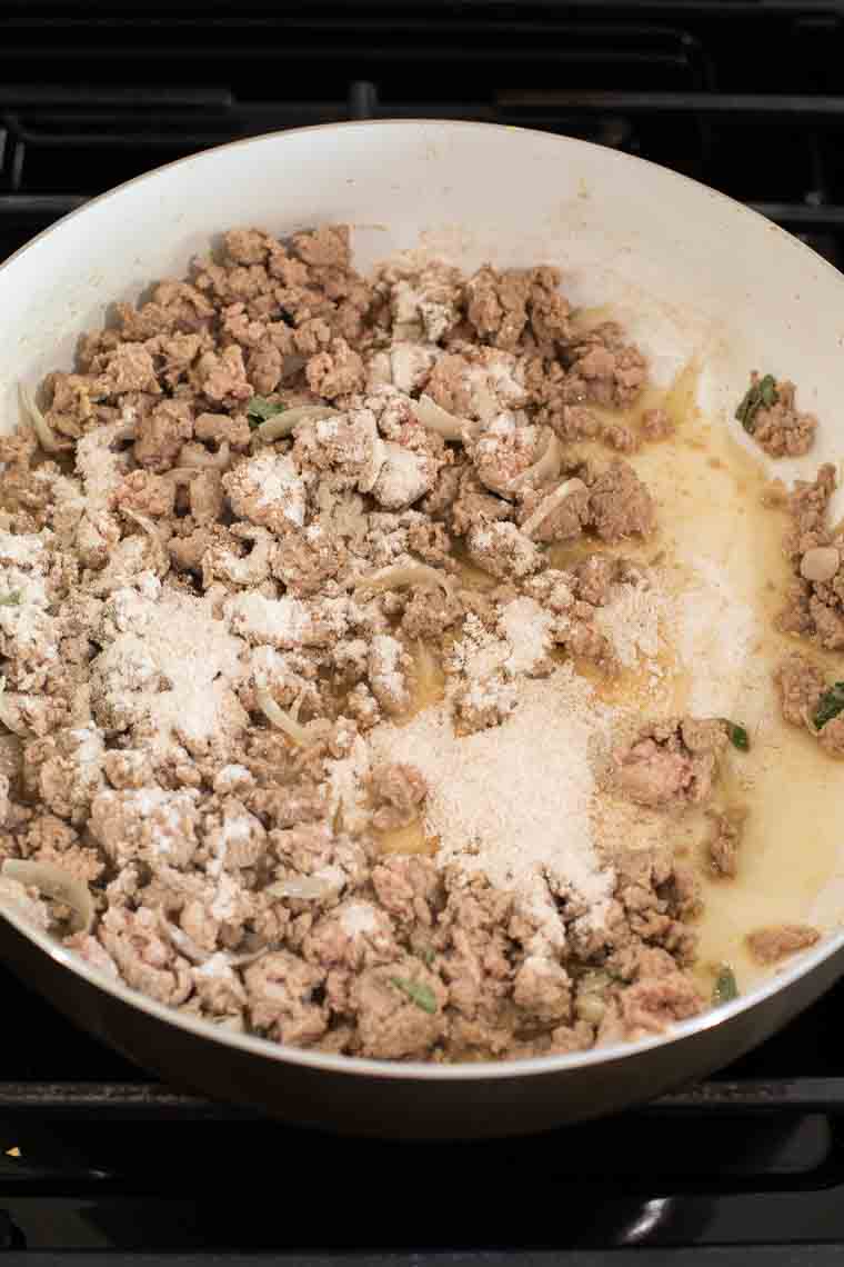 Cooked ground turkey with sage and flour.