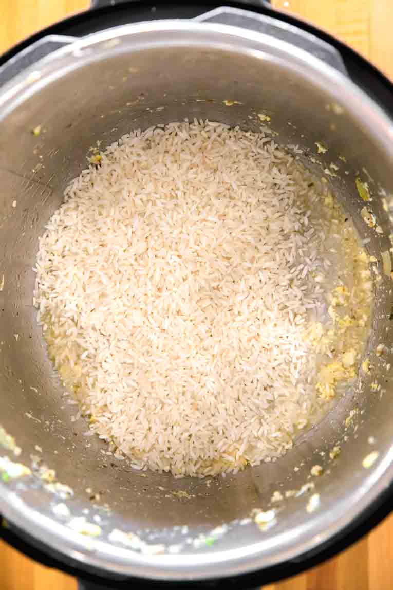 Top shot of jasmine rice in an Instant Pot.