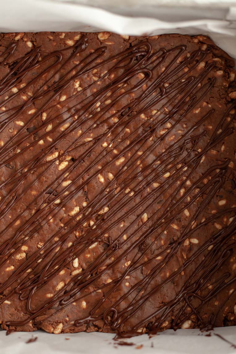 Close up of chilled mint chocolate protein bars mixture.