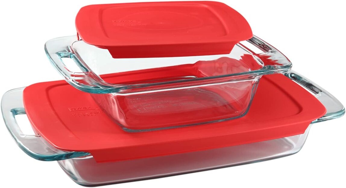 Pyrex casserole and baking dish with lids.