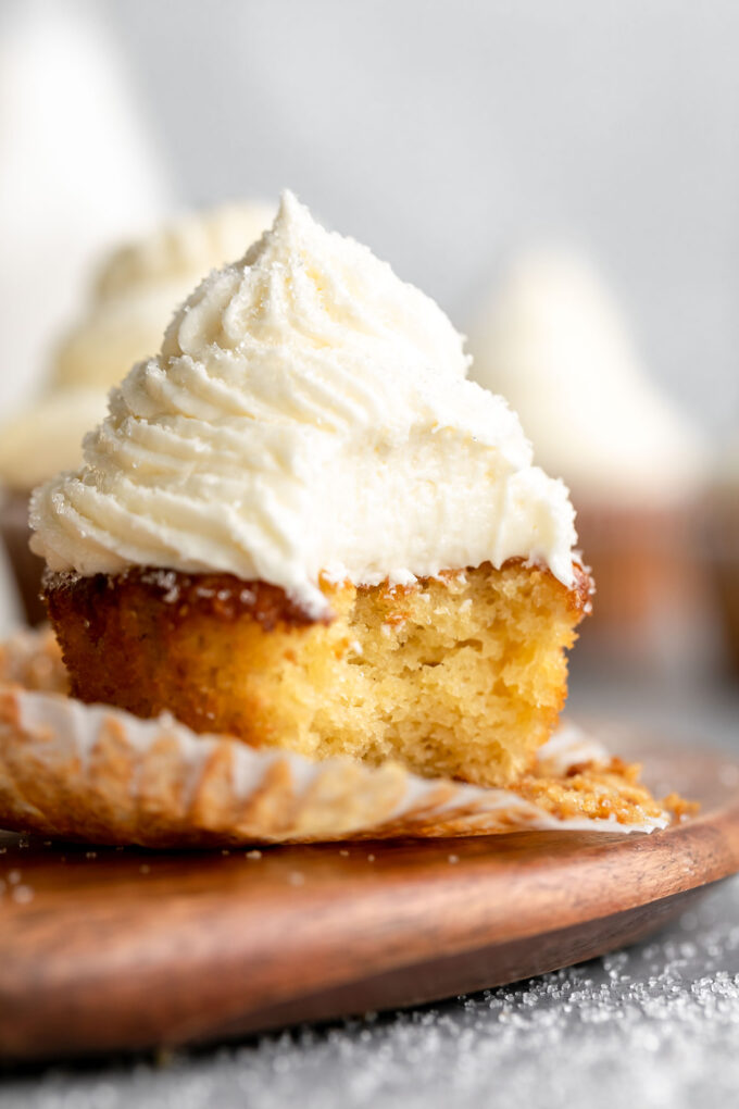 Almond flour cupcakes recipe with frosting.