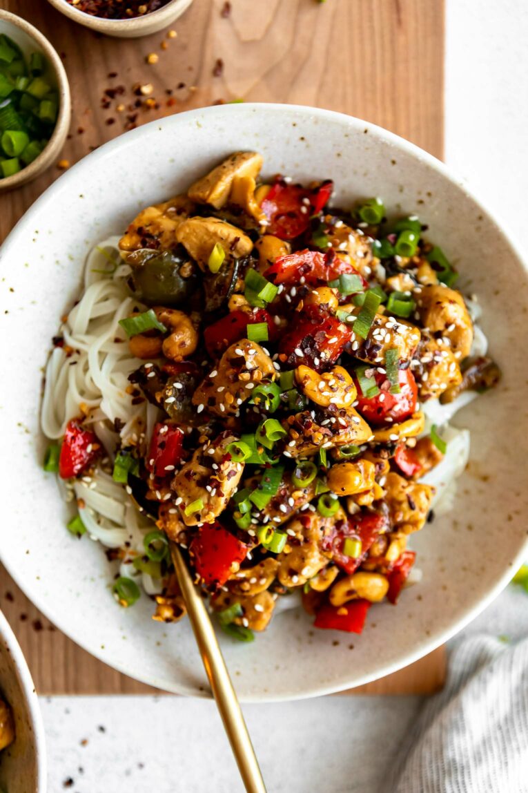 Spicy Cashew Chicken Noodle Bowls recipe.