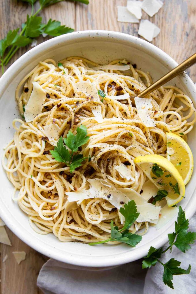 Easy Lemon Garlic Pasta recipe in a large bowl.