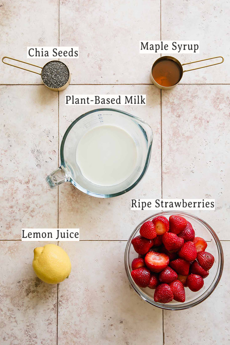 Ingredients for Strawberry Popsicles easy recipe.