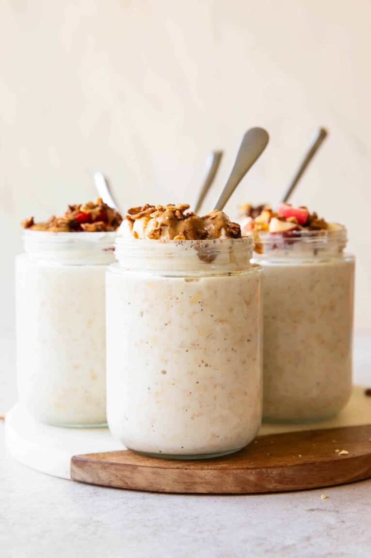 Overnight Oats Recipes in jars.