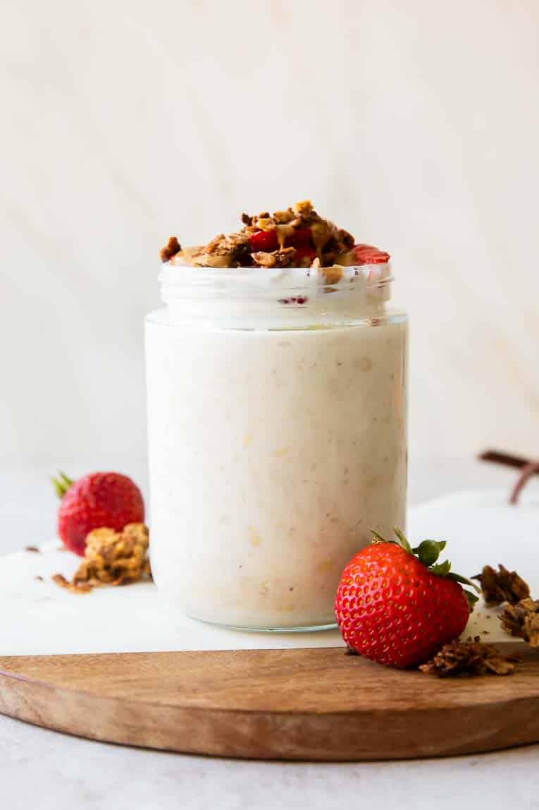 Across photo of strawberry crumble overnight oats.