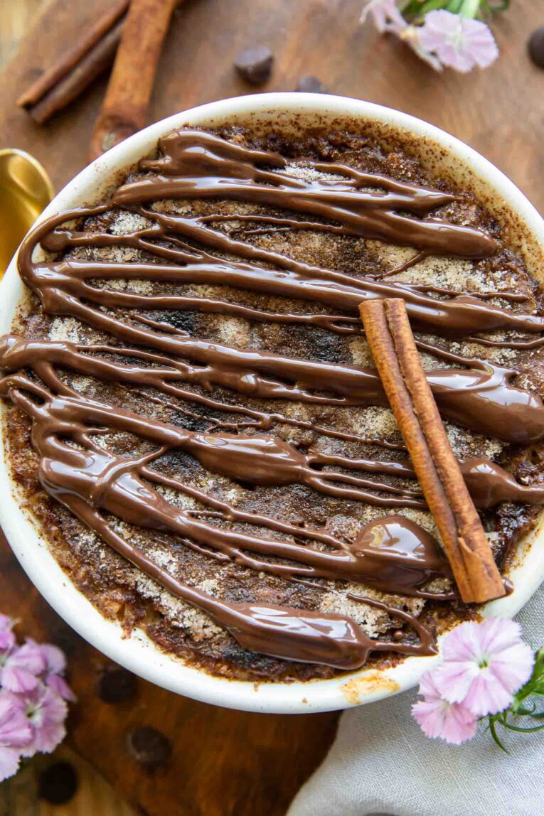 Close up of Churro Baked Oats.