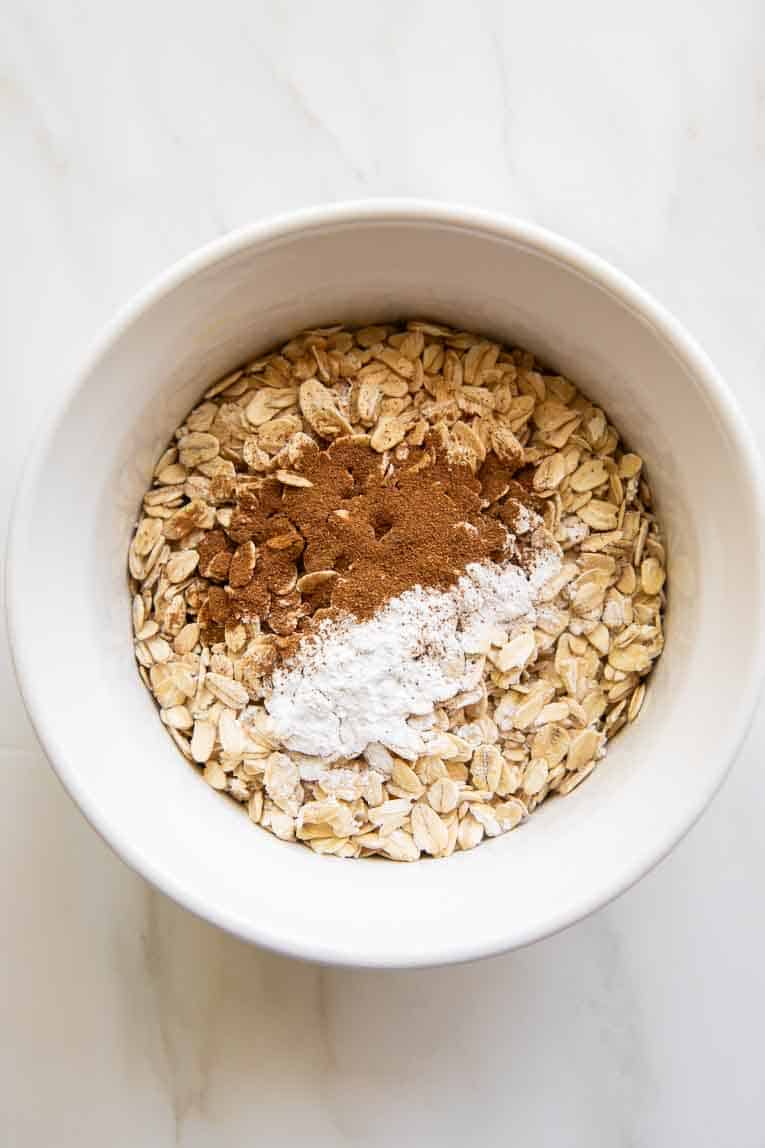 Dry ingredients for cheesecake baked oats.