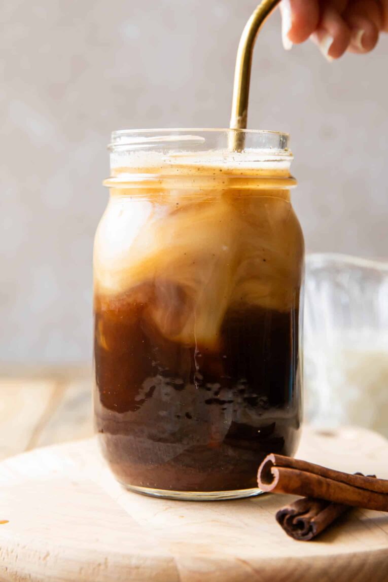 Across photo of Iced Horchata Shaken Espresso recipe.