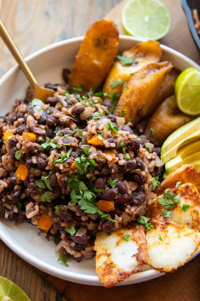 Gallo pinto served in a bowl.