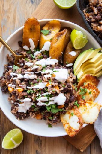 Gallo pinto served in a bowl.