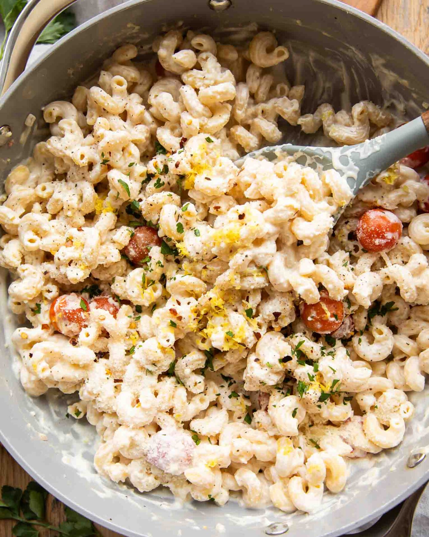 Lemon pasta in a skillet.