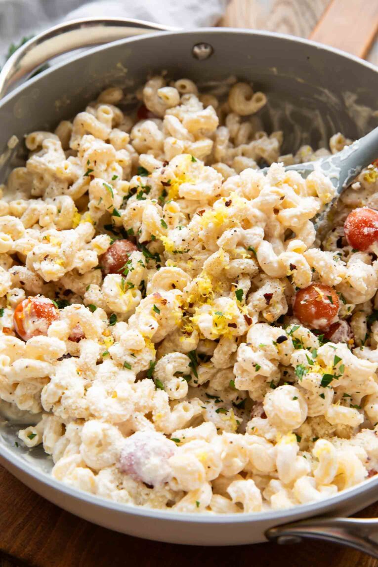 Lemon pasta in a skillet.